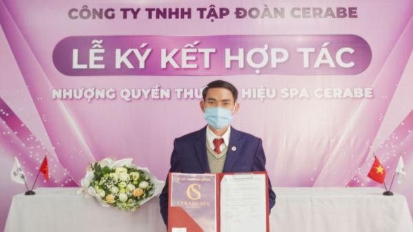 CEO Dương Viết Trọng ký kết hợp tác với chuỗi nhượng quyền Spa Cerabe