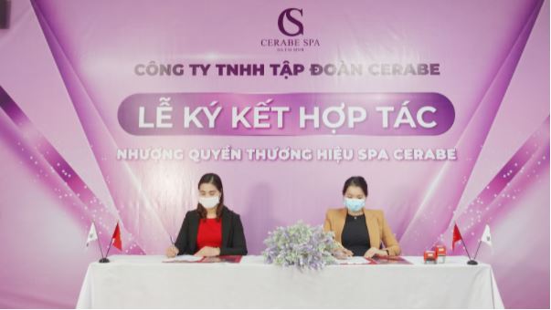 Lễ ký kết hợp tác toàn diện giữa Tập đoàn Cerabe và Tân chủ Spa Đinh Thị Đoàn