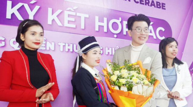Lễ ký kết hợp tác giữa Chuỗi nhượng quyền thương hiệu Spa Cerabe và Tân bà chủ Spa Đặng Thị Hồng
