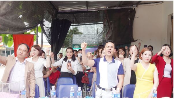 khách mời tham dự buổi lễ khai trương cerabe spa cơ sở 28