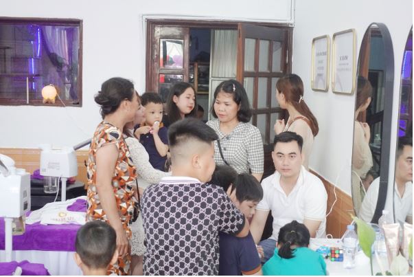 Khách hàng rất đông