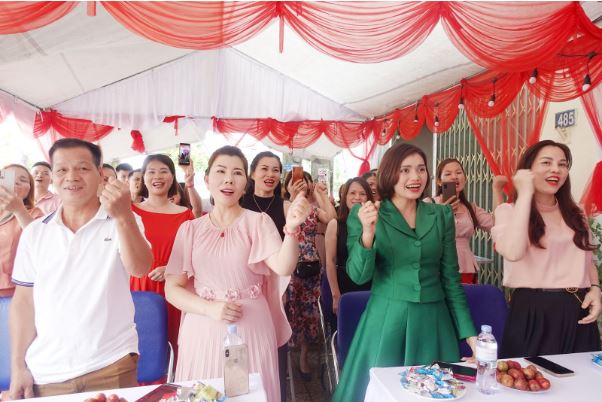 Cerabe Spa phủ tím làng quê