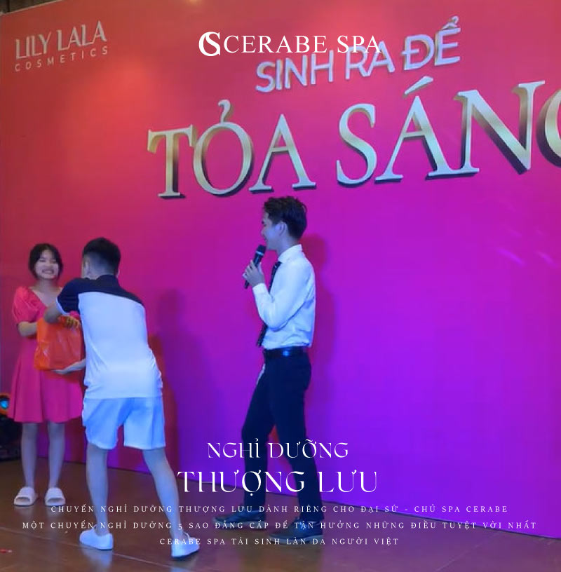 Bé Ánh Dương - con gái Giá đốc Markting Đặng Nga dành chiến thắng trong trò chơi nhảy theo giai điệu