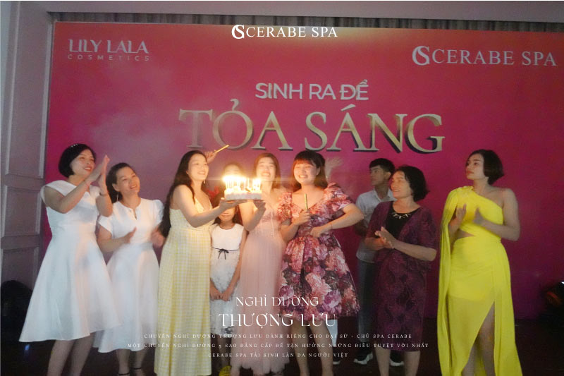 Tổng giám đốc Đặng Thị Bắc chúc mừng sinh nhật thành viên chào đời trong tháng 6