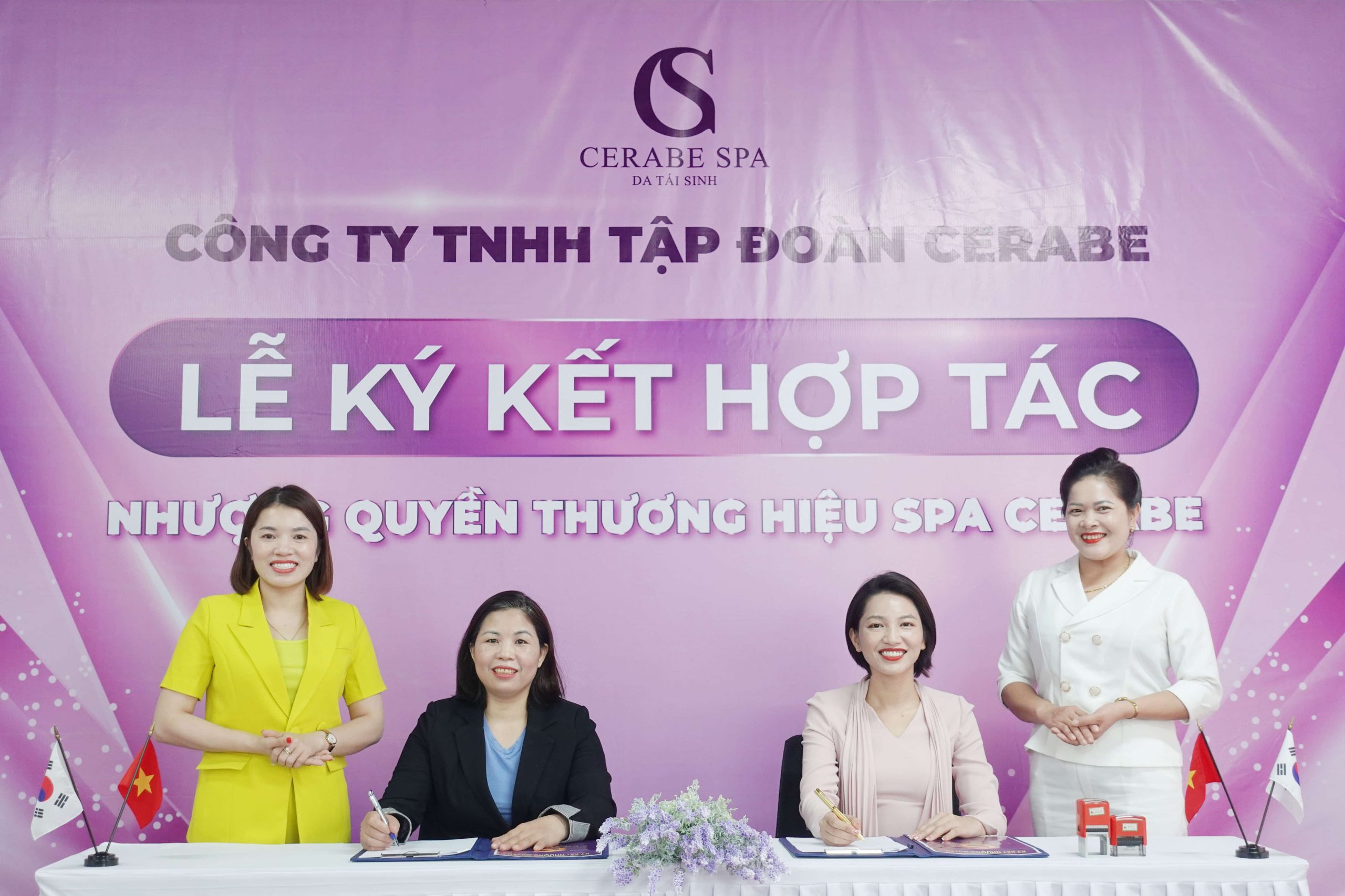 Đại sứ Nguyễn Thị Thu có mặt tại buổi lễ ký kết nhượng quyền Spa Cerabe của chuyên gia Nguyễn Thị Hường