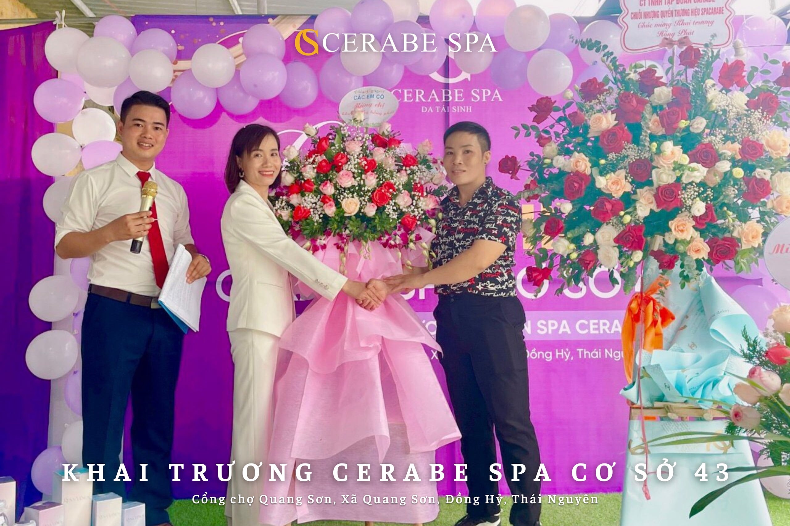 Rất nhiều khách mời đến tham dự và gửi lời chúc đến tân giám đốc Spa Thanh Quỳnh