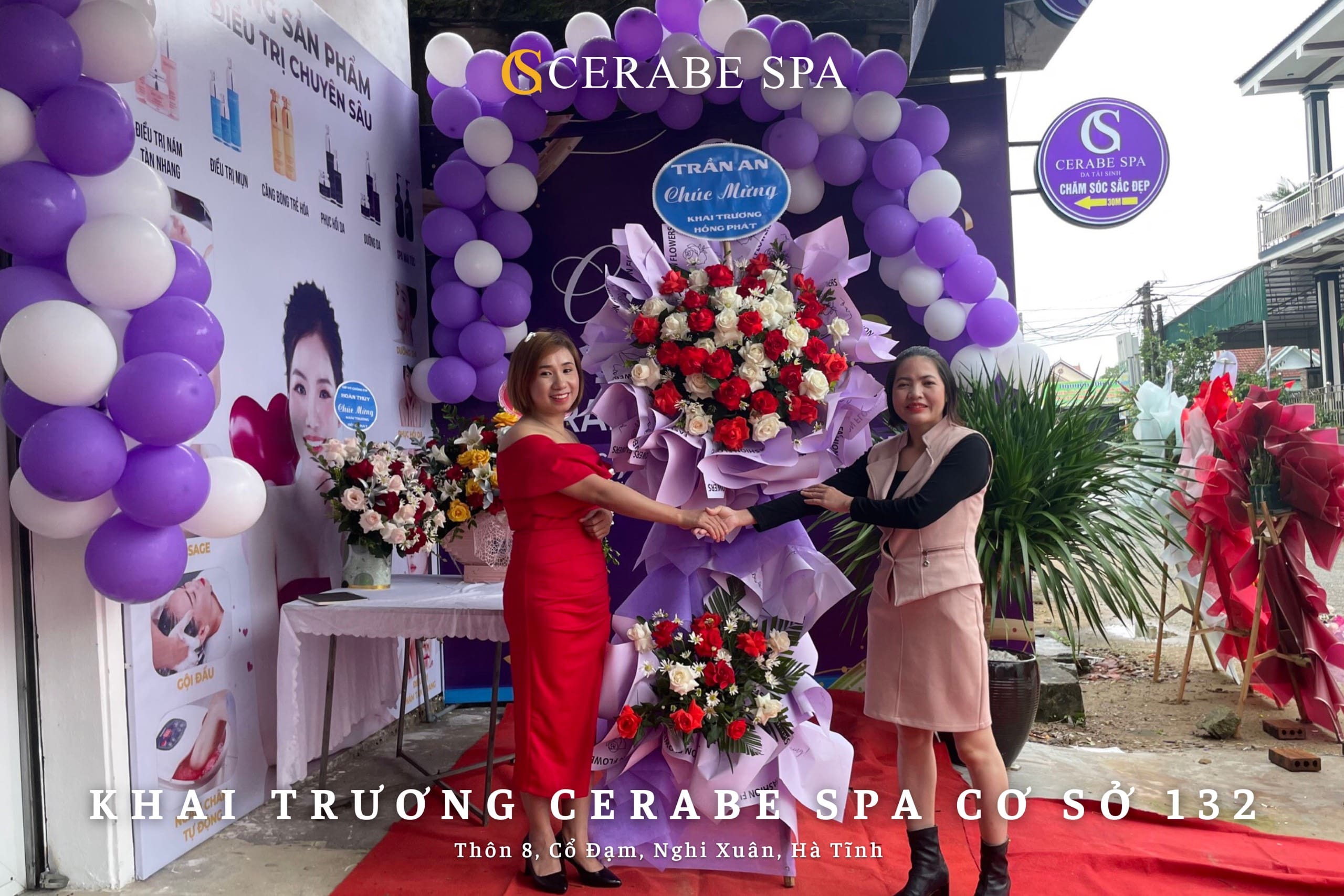 Rất nhiều lời chúc và lãng hoa tươi thắm được gửi đến chúc mừng tân chủ Spa Cerabe Nguyễn Hường